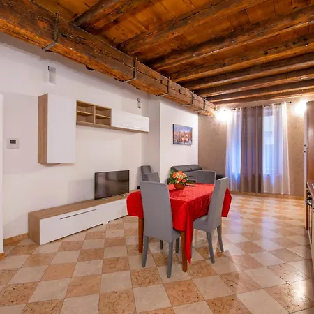 Arena Mazzini Luxury Hotel apartamentowy Werona